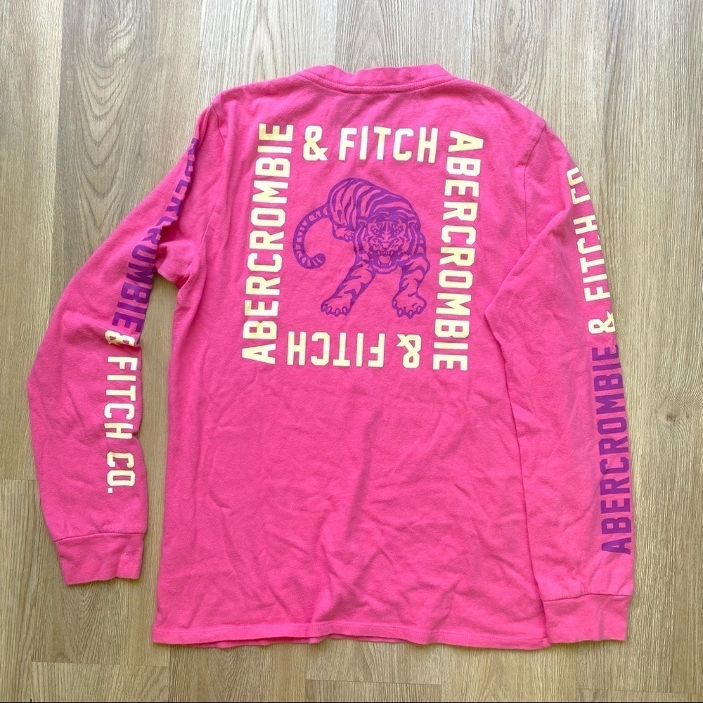 Abercrombie & Fitch Pink Long Sleeve Tiger Graphic Tee | Bright Fall Crewneck